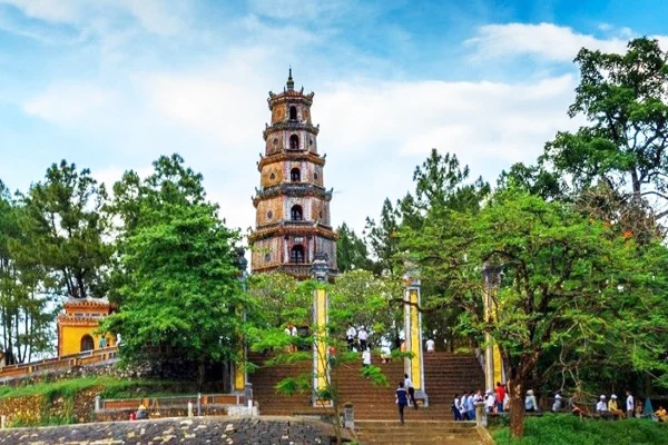 Tour Nha Trang 3N3Đ | Du Thuyền Vịnh Nha Trang – Trải Nghiệm Đế Vương